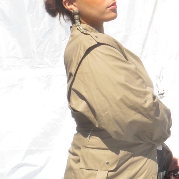 BUTTON SHOULDER DRESS - Picture 2 of 8